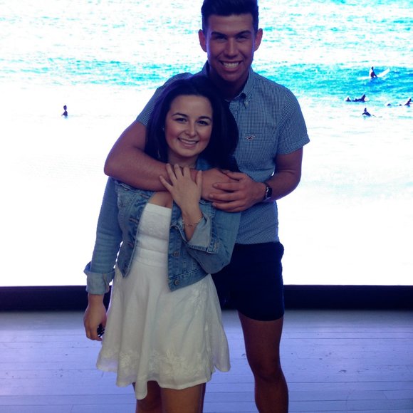 Meet your Stylist, Ana - Picture 5 of 13